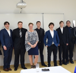 Medailonky maturantů 2025
